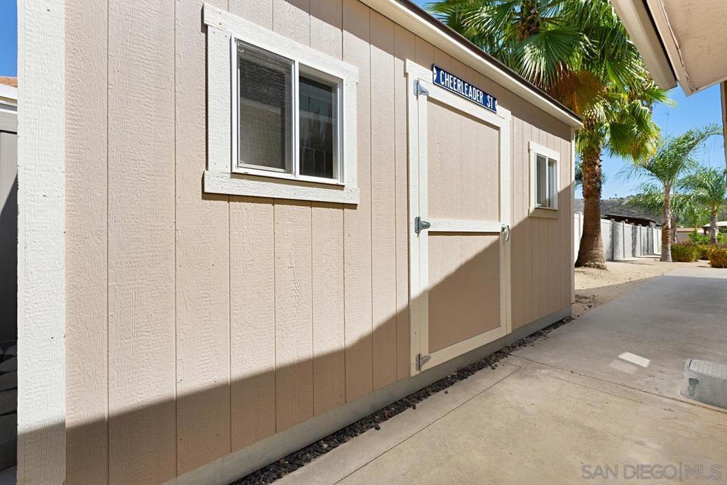 23627 Scarbery Way Property Photo 32