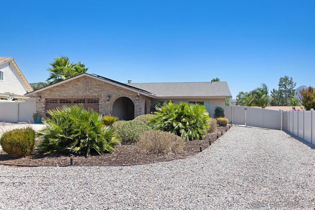 23627 Scarbery Way Property Photo 34