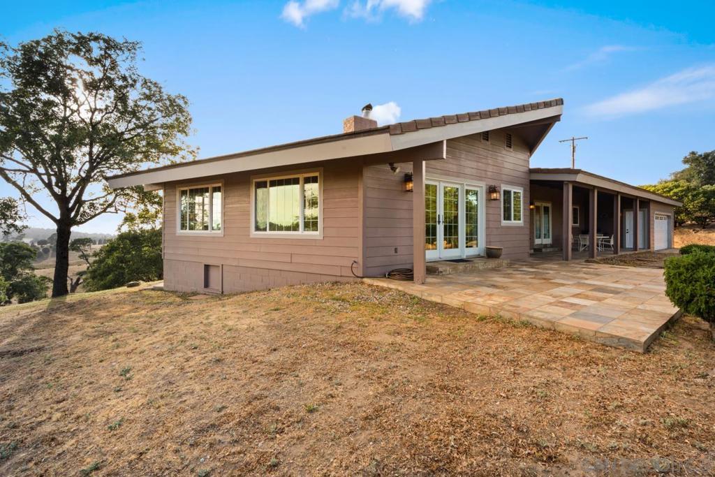 260021363SD Property Photo 14