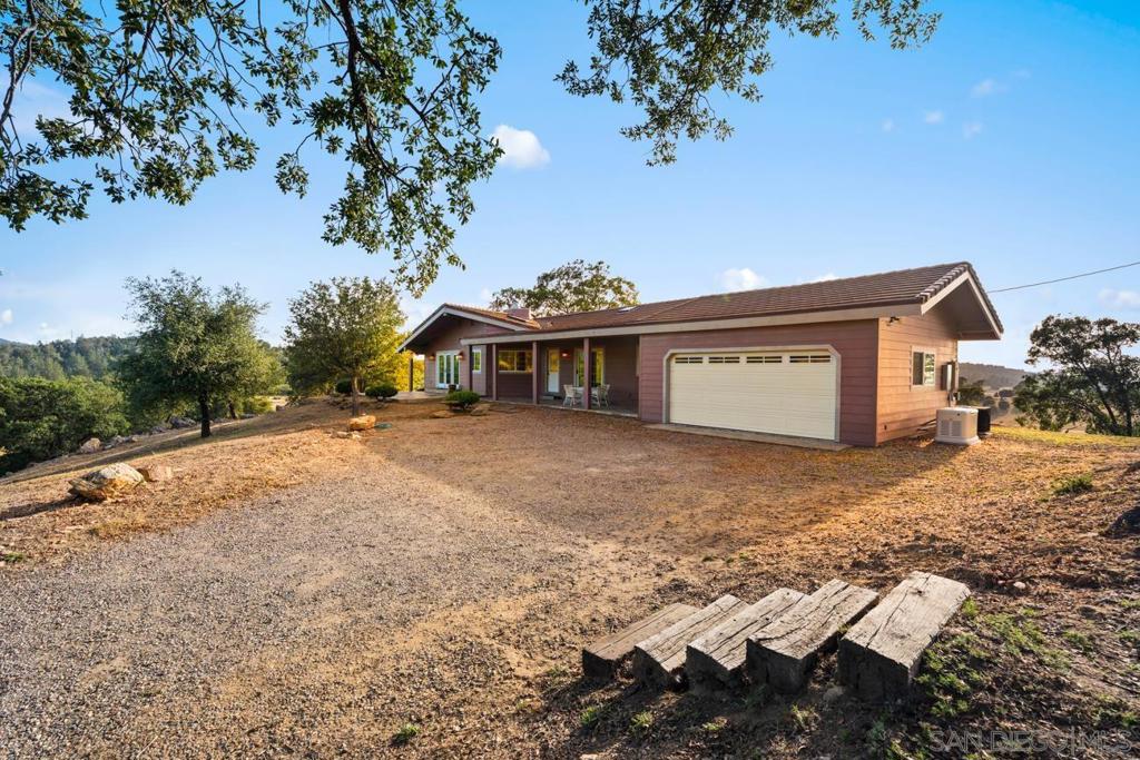 260021363SD Property Photo 15