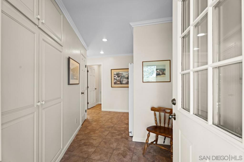 260021363SD Property Photo 18