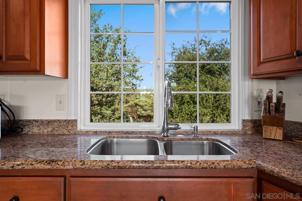 260021363SD Property Photo 23