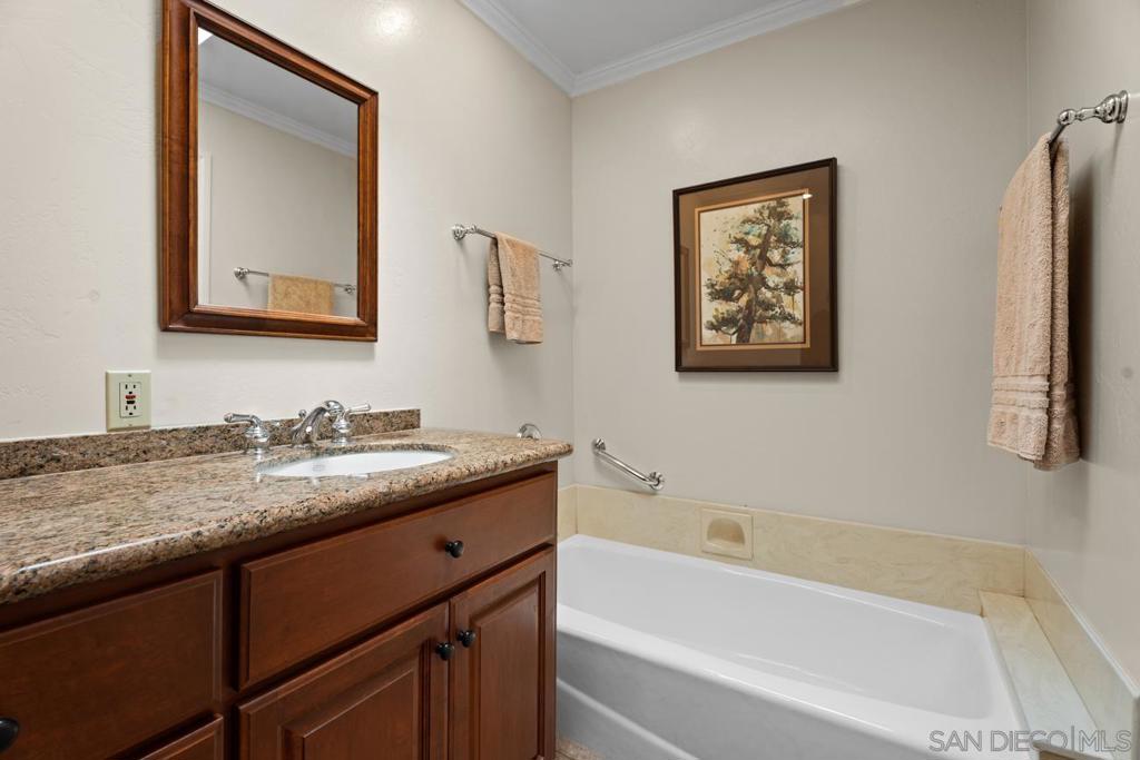 260021363SD Property Photo 44