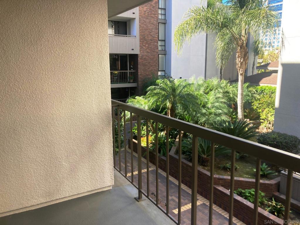750 State St 216 Property Photo 12