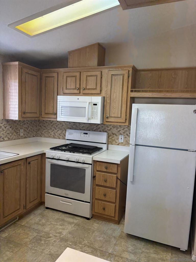 4838 1/2 Old Cliffs Road Property Photo 8