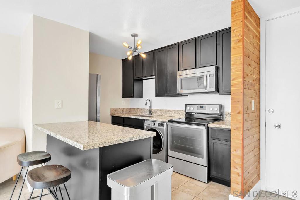 3050 Rue D'orleans 380 Property Photo 3