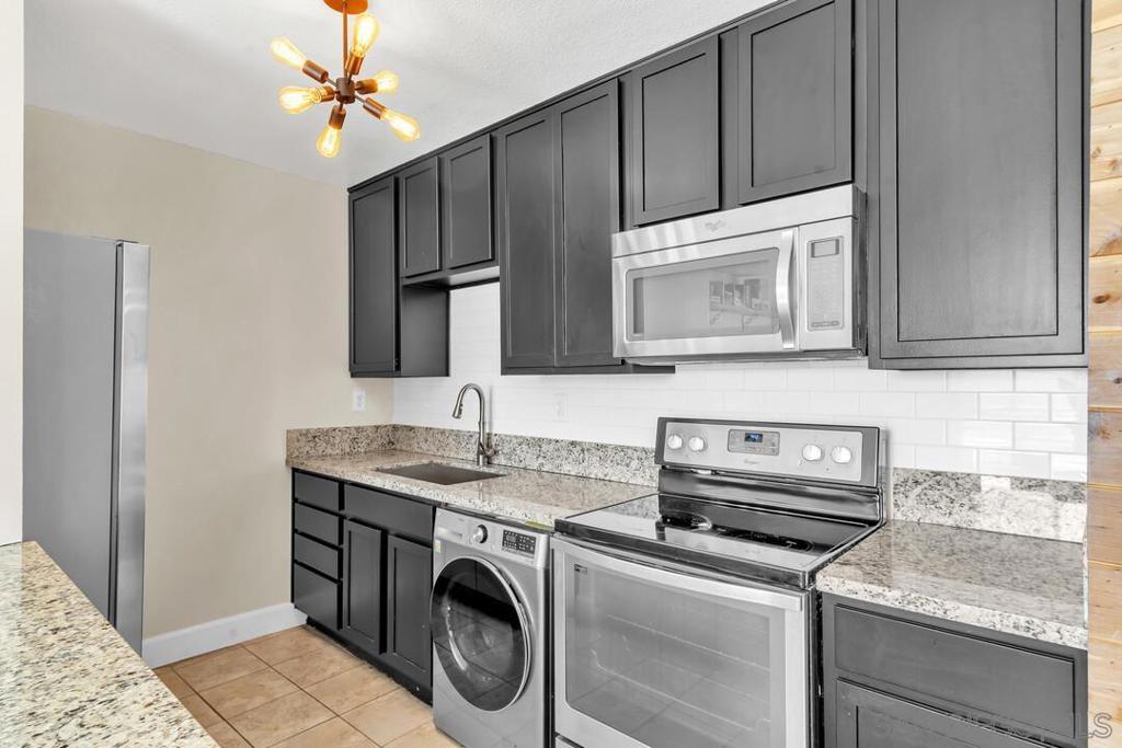 3050 Rue D'orleans 380 Property Photo 4