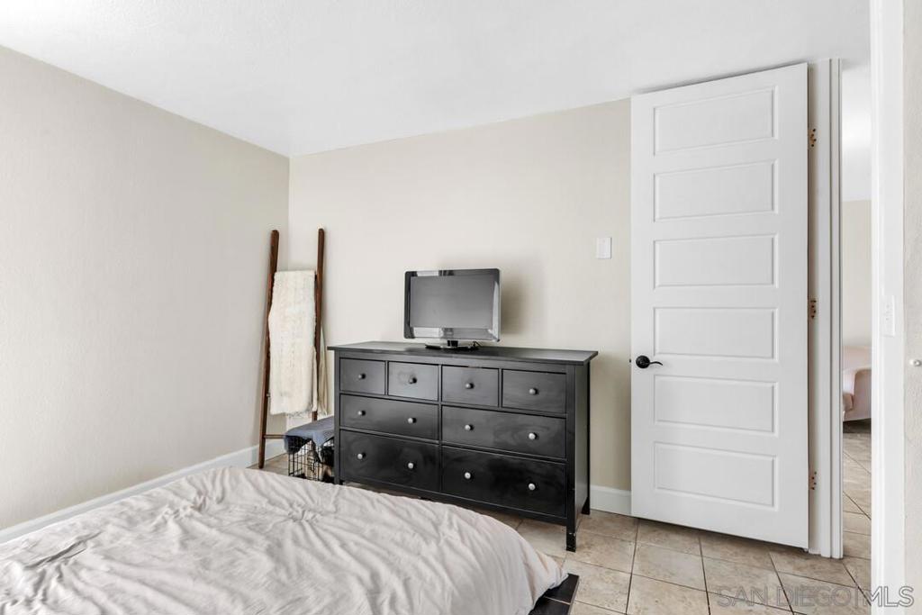 3050 Rue D'orleans 380 Property Photo 9