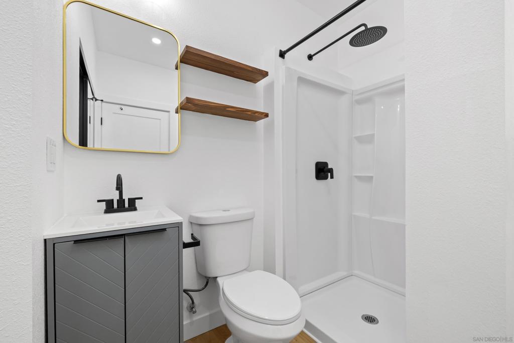 1016 18 15th Property Photo 10