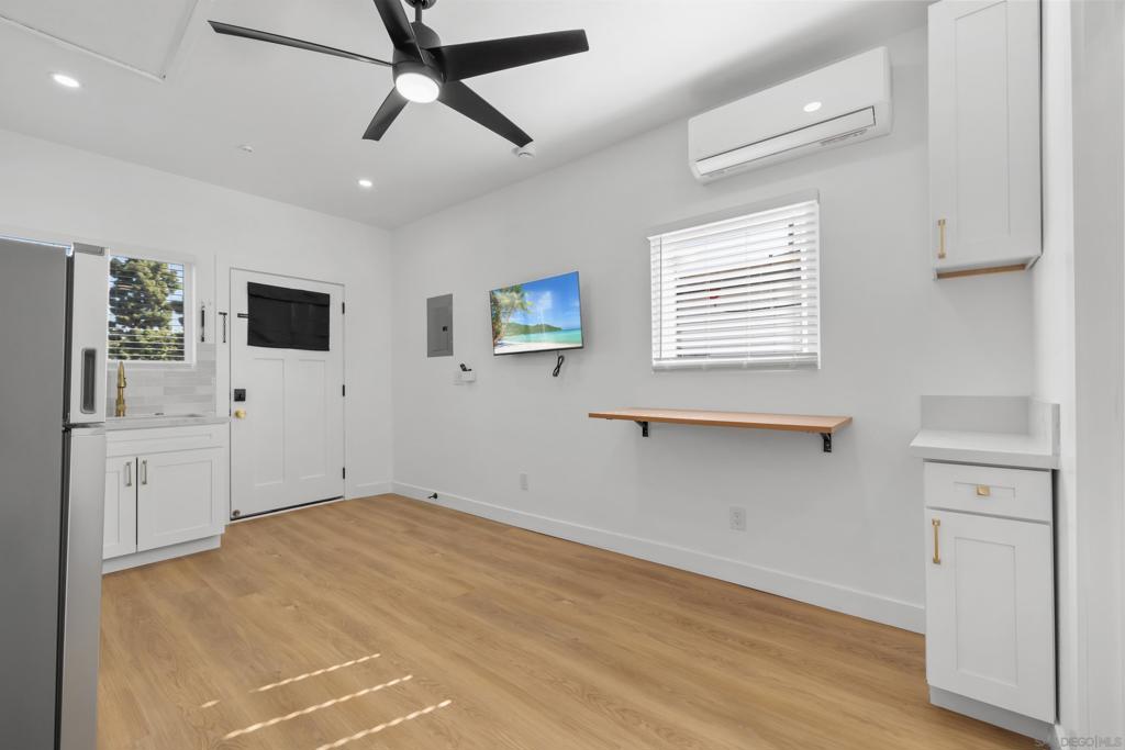 1016 18 15th Property Photo 16