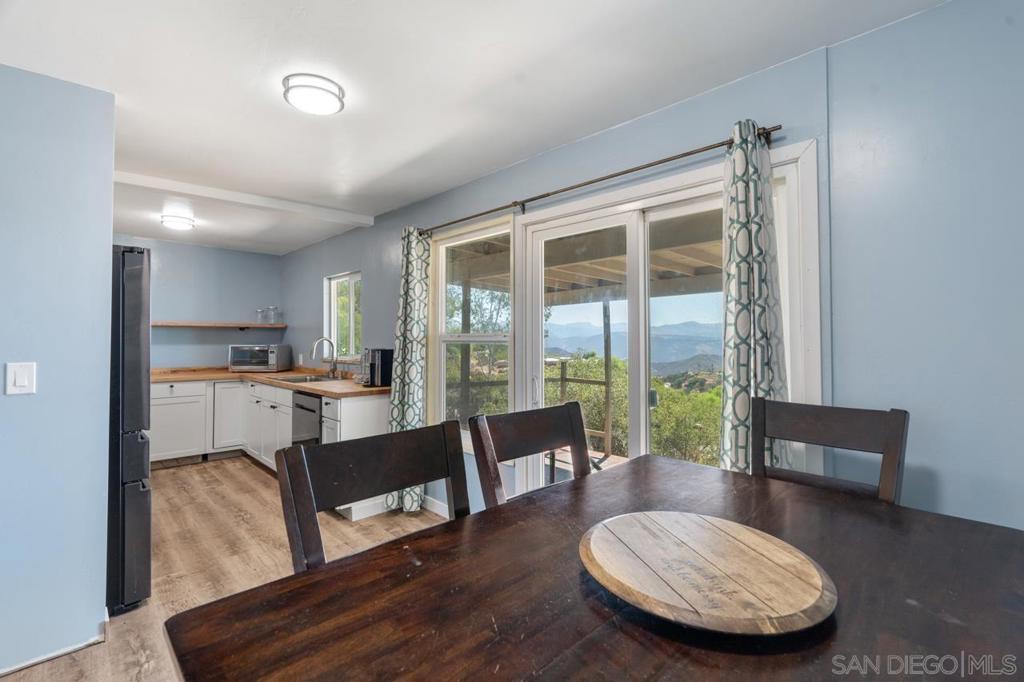 497 Mountain View Road Property Photo 4