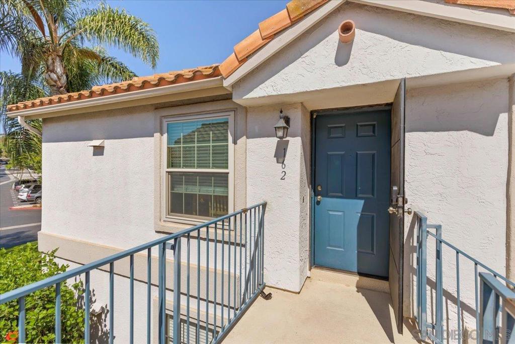 10367 Azuaga 162 Property Photo 4