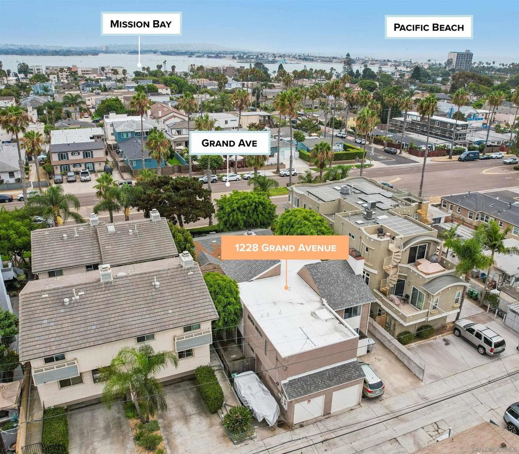 1228 Grand Property Photo 3