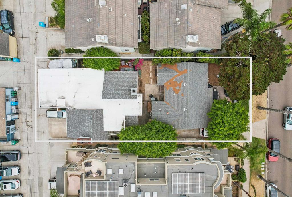 1228 Grand Property Photo 4