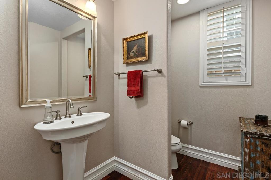 1237 Breakaway Dr Property Photo 18