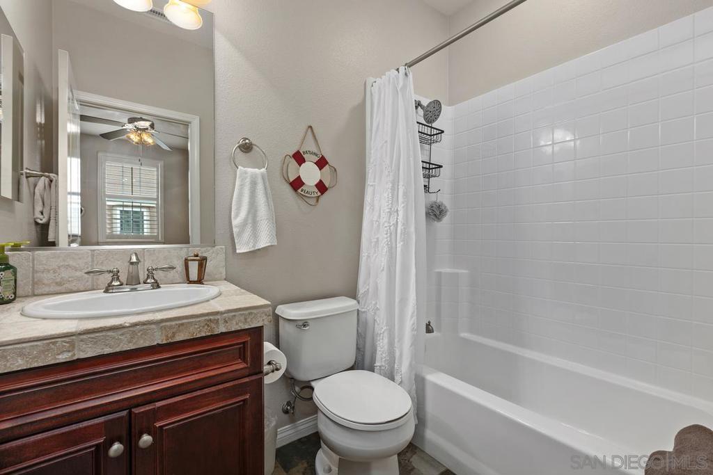 1237 Breakaway Dr Property Photo 29