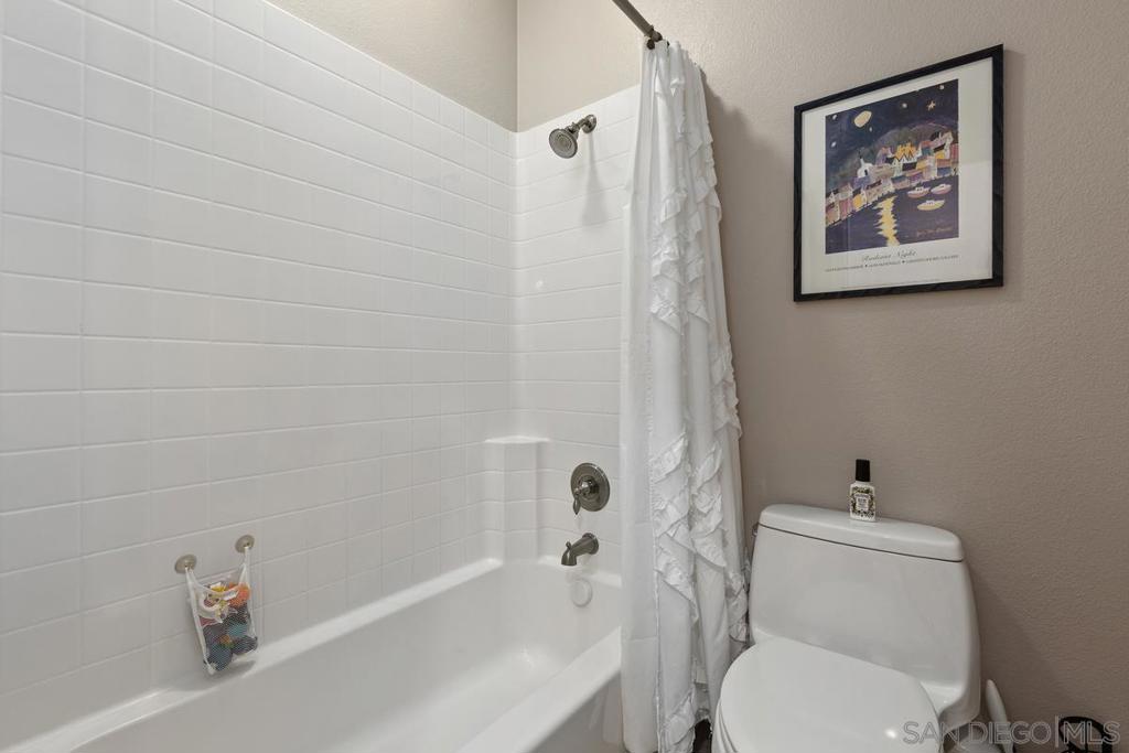 1237 Breakaway Dr Property Photo 33