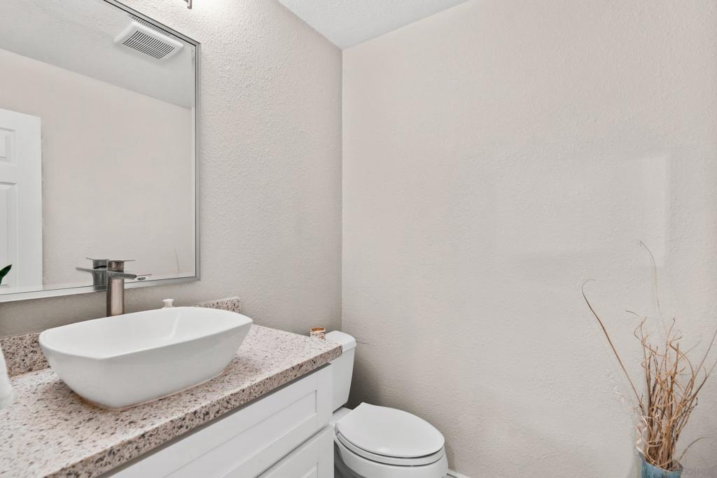 11401 Florindo Rd Property Photo 13