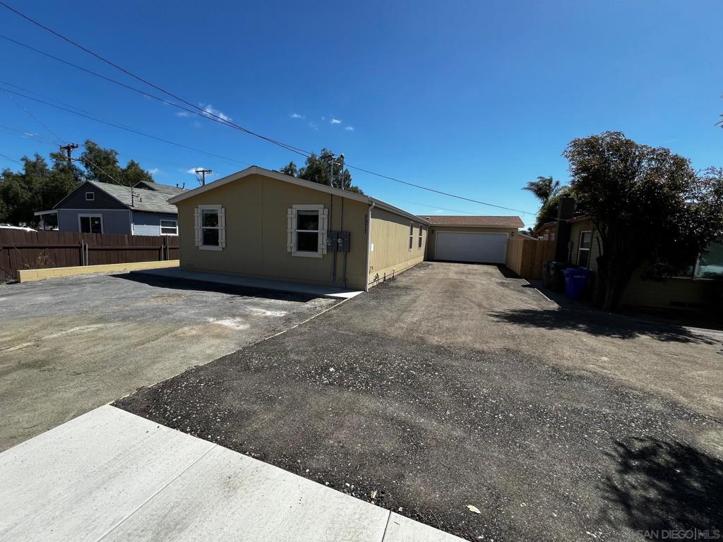 8975 Lamar St Property Photo 17