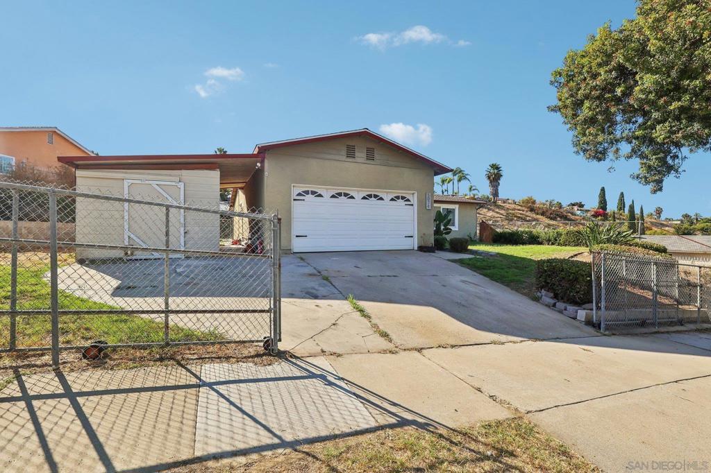 5074 Gold Property Photo 1