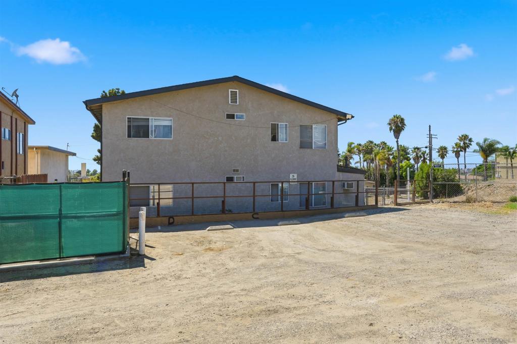810 Acacia Ave Property Photo 10