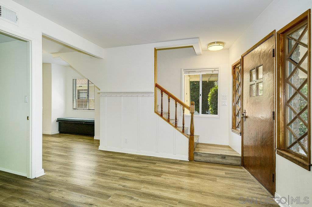 4721 Edgeware Rd. Property Photo 9