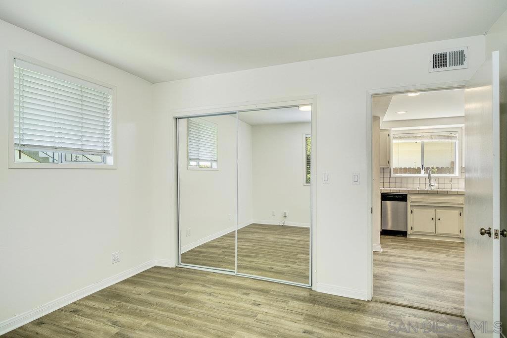 4721 Edgeware Rd. Property Photo 16