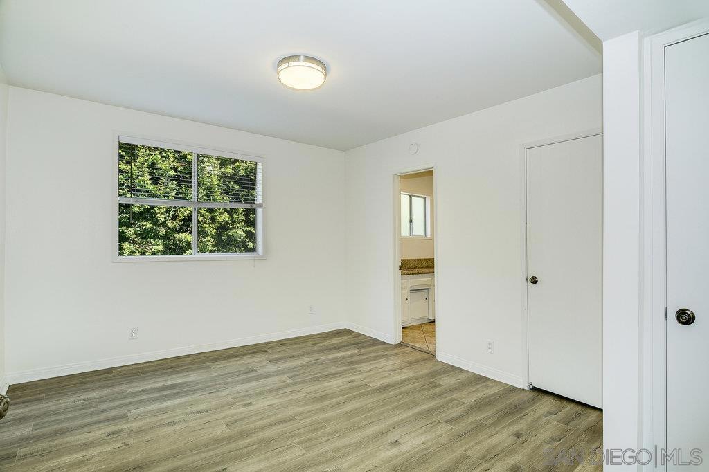 4721 Edgeware Rd. Property Photo 20