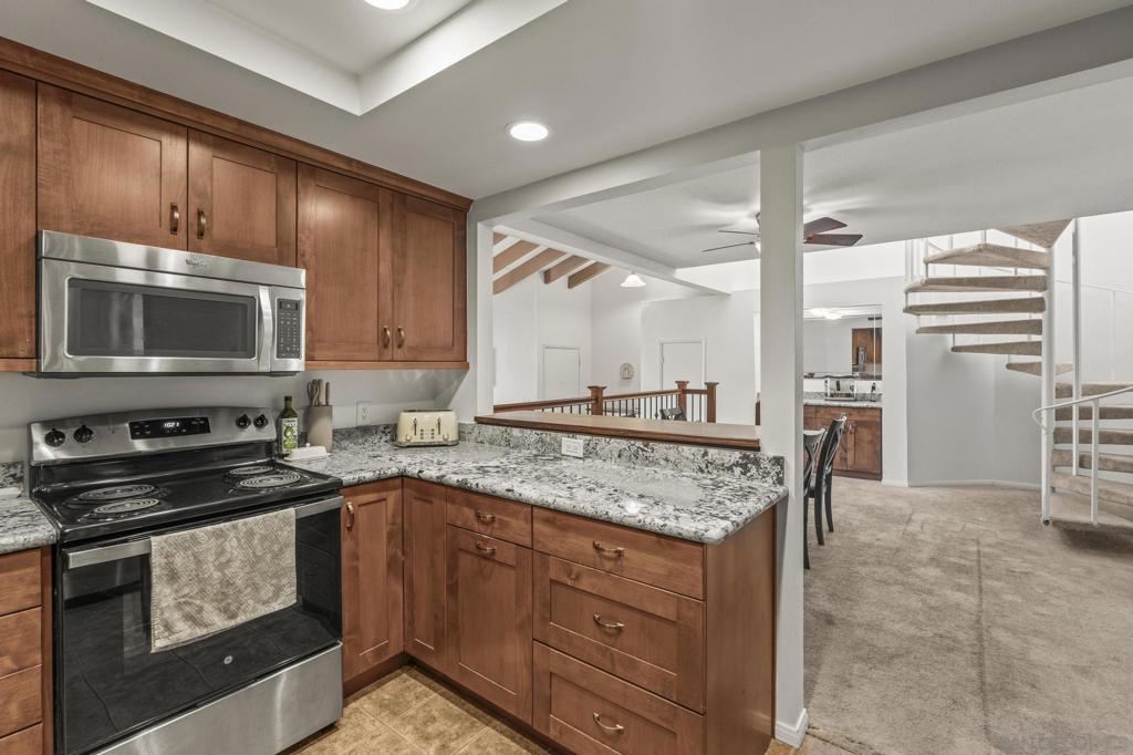 15839 Davis Cup Property Photo 15