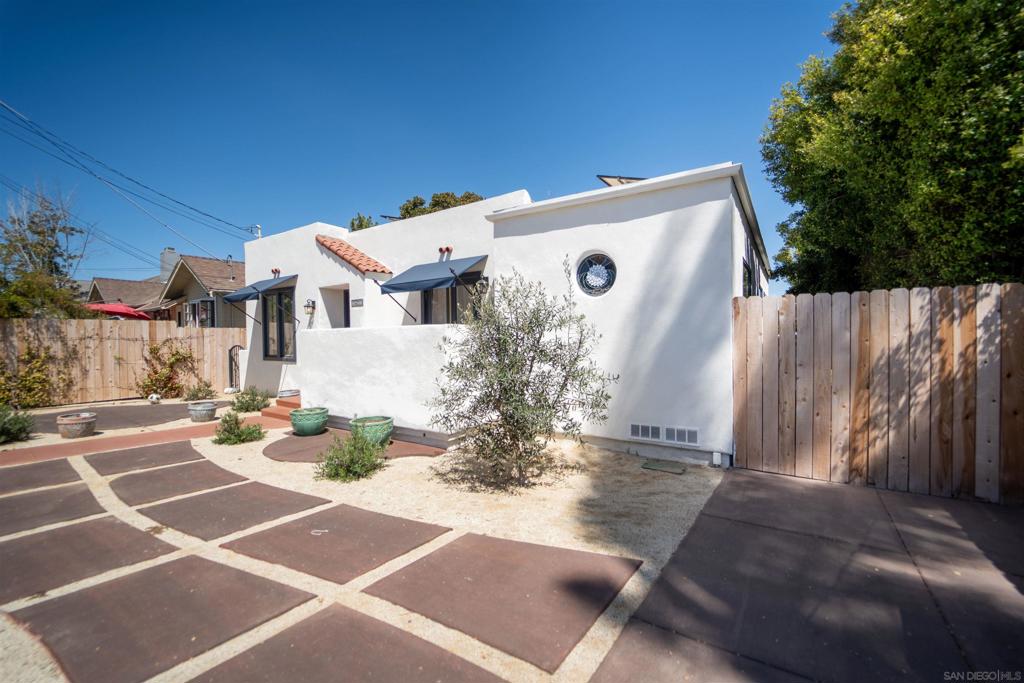 3635 Kite Property Photo 3