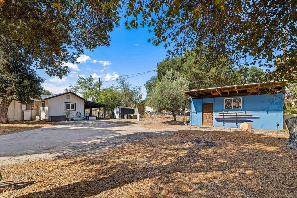 2156 Ruby Property Photo 2
