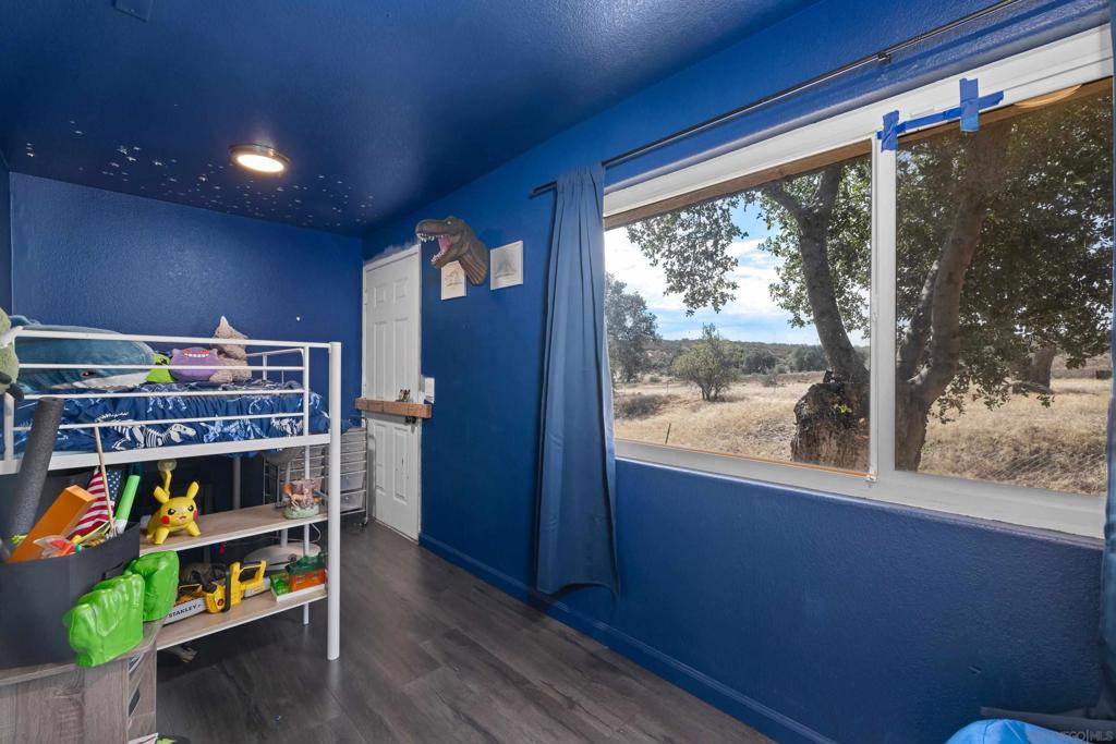 2156 Ruby Property Photo 16