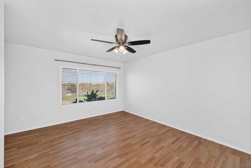 670 Mariposa Cir Property Photo 16