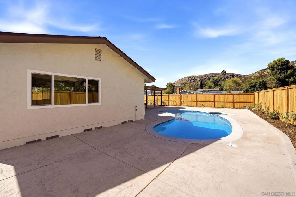 7751 Golfcrest Dr Property Photo 32