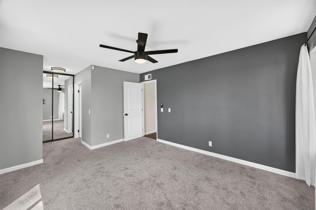 260021584SD Property Photo 19