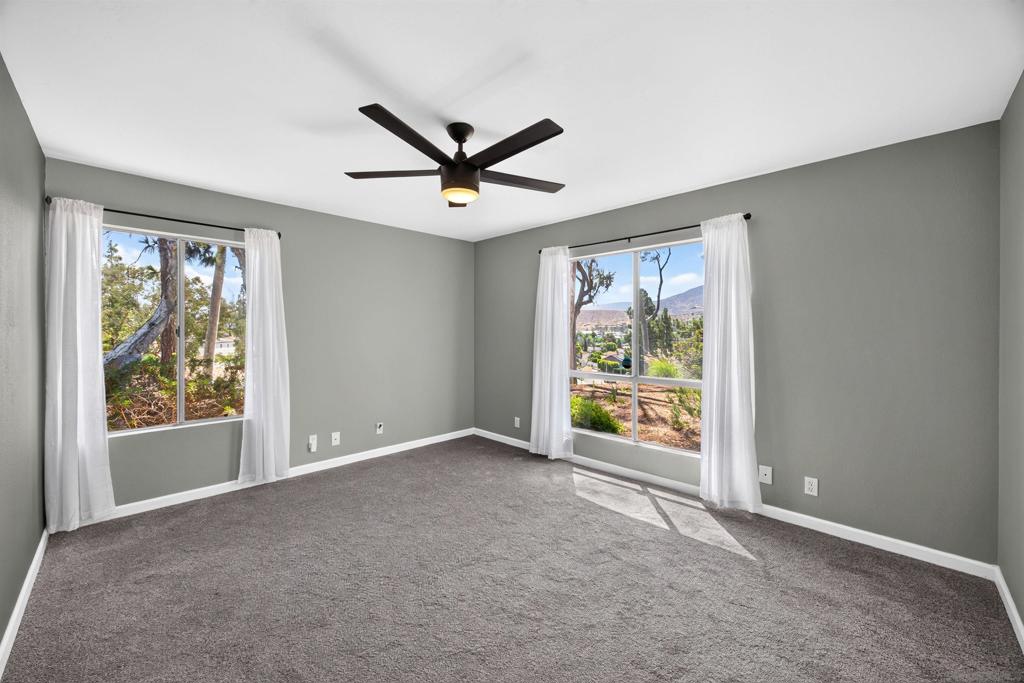 260021584SD Property Photo 28