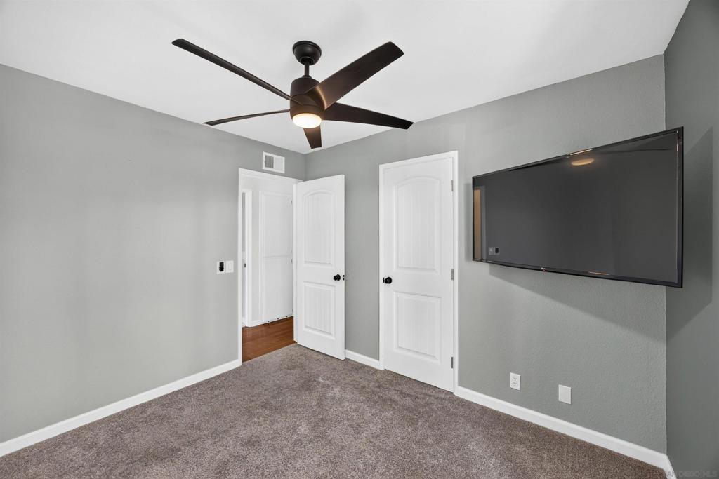 260021584SD Property Photo 31