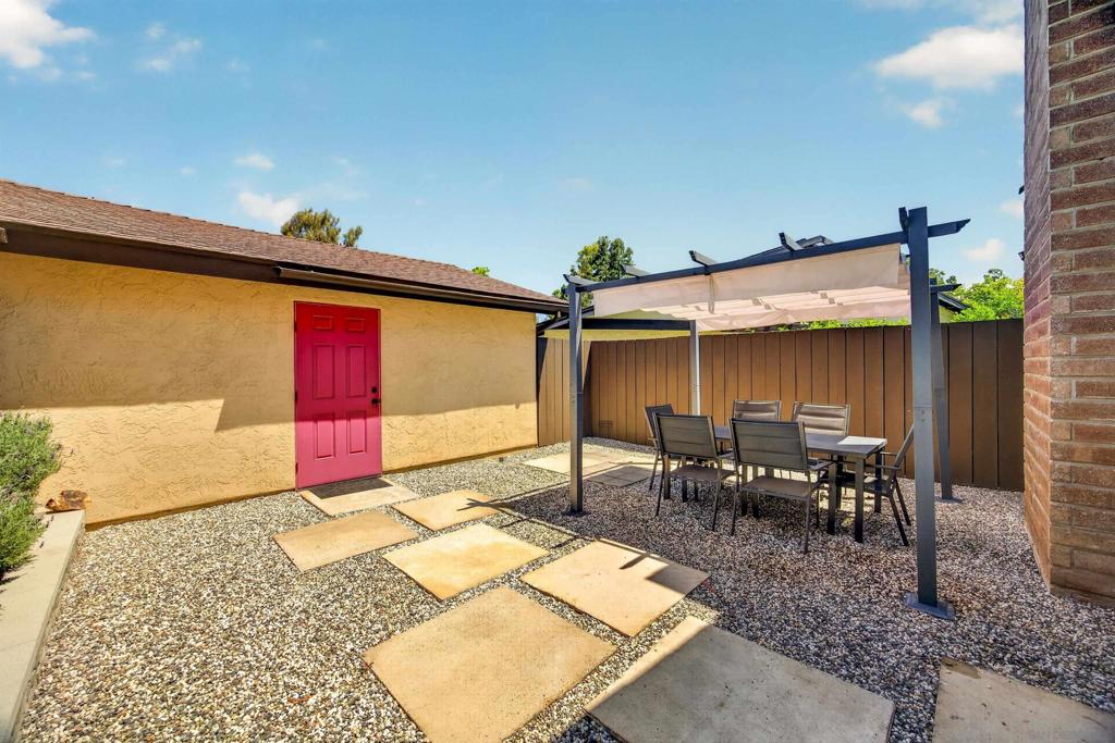 260021584SD Property Photo 33