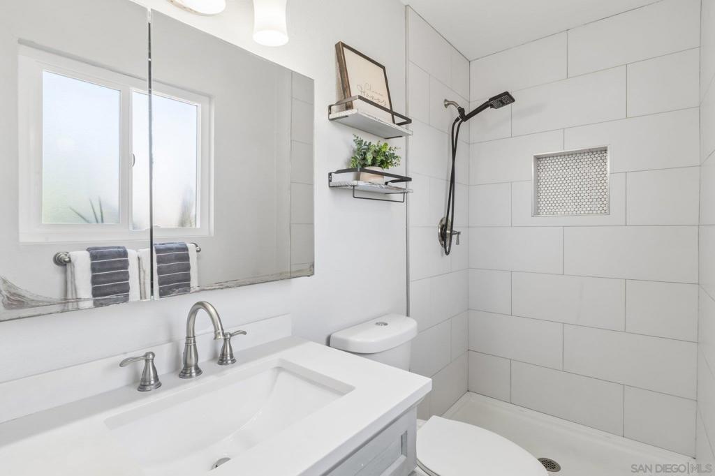 4119 Thomas St Property Photo 24