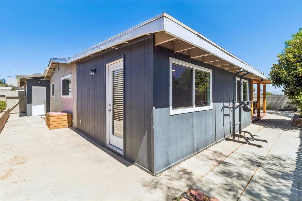 4119 Thomas St Property Photo 31
