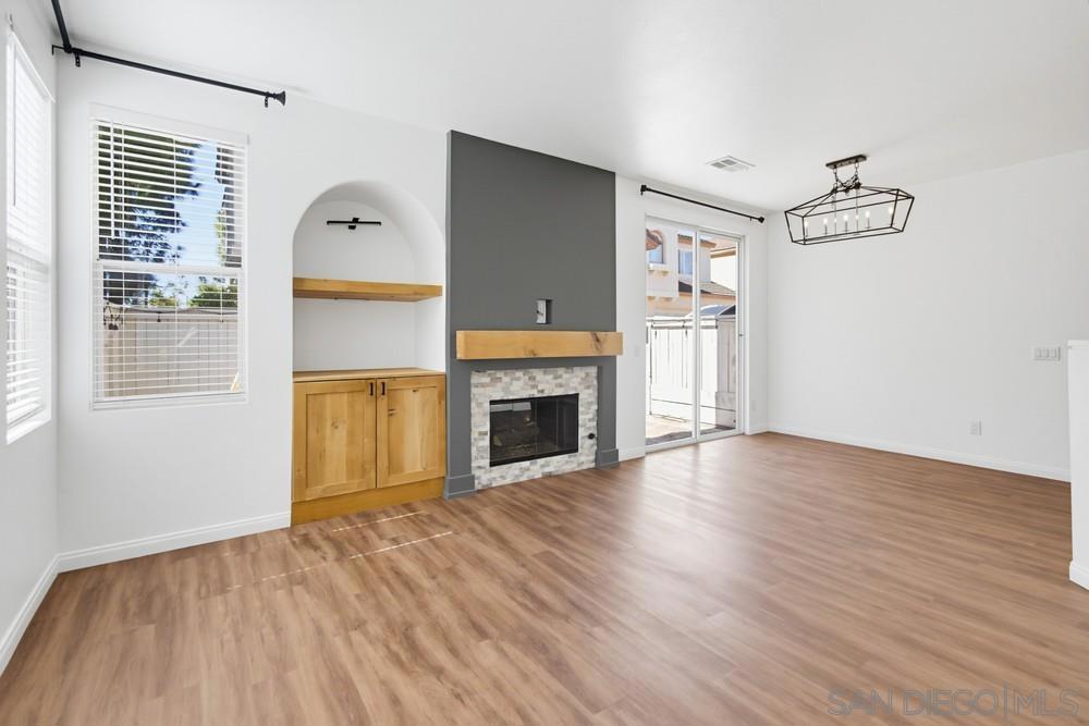 1228 La Vida Ct Property Photo 7