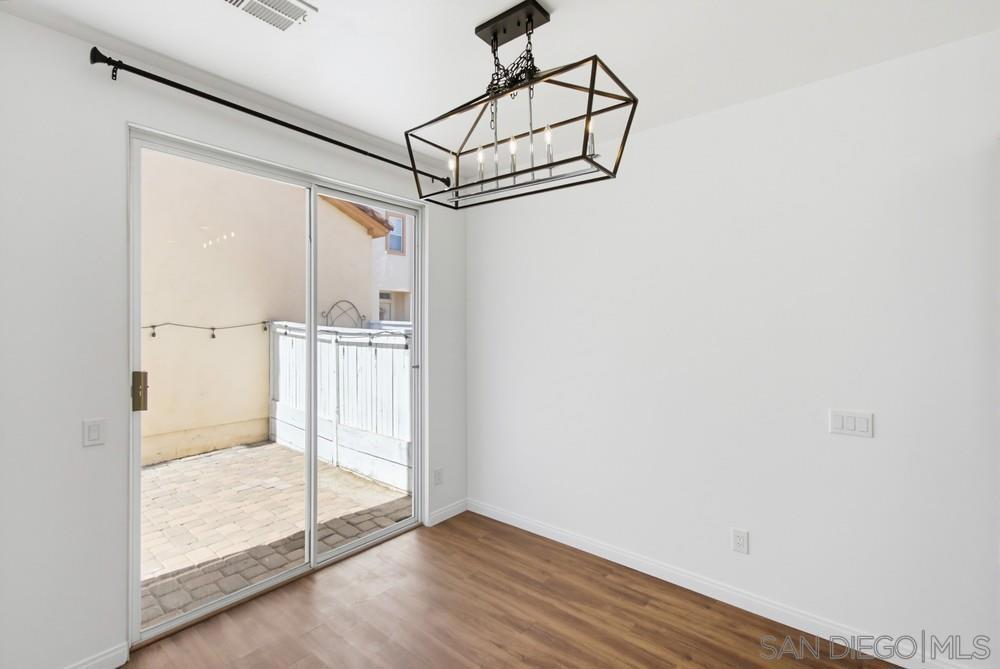1228 La Vida Ct Property Photo 10