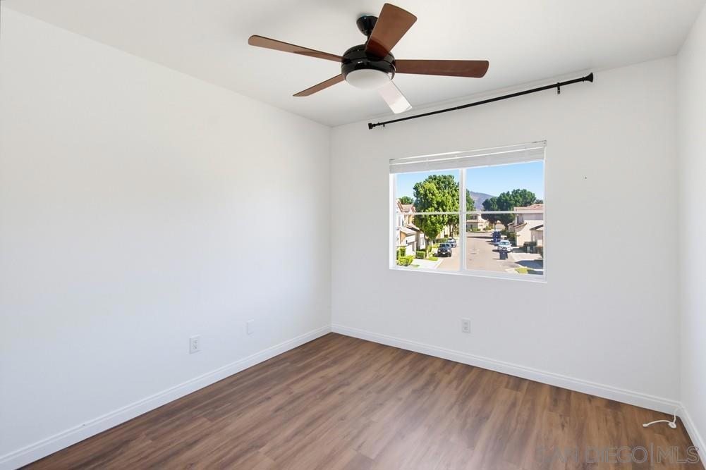 1228 La Vida Ct Property Photo 29
