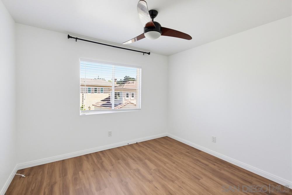 1228 La Vida Ct Property Photo 32