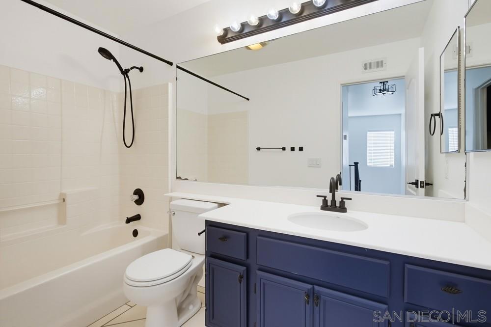 1228 La Vida Ct Property Photo 35