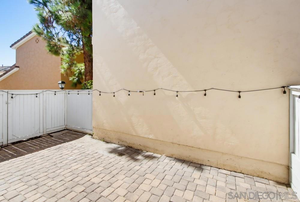 1228 La Vida Ct Property Photo 39