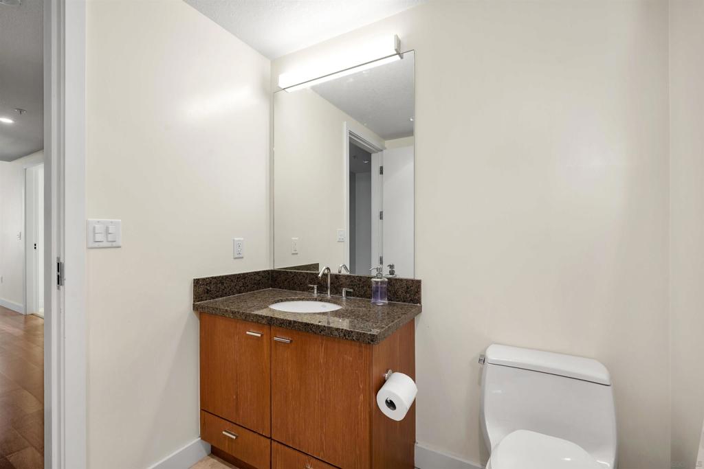 1205 Pacific Highway 1203 Property Photo 25