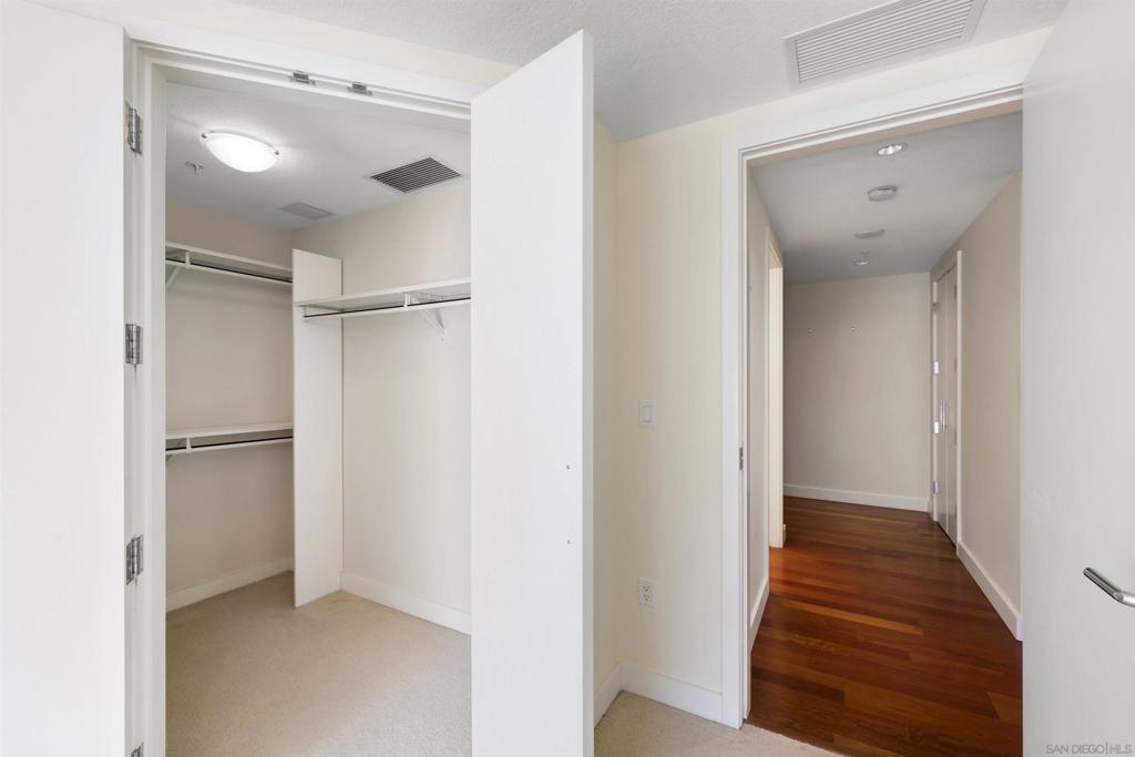 1205 Pacific Highway 1203 Property Photo 32