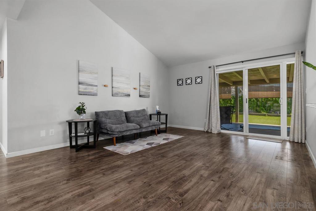 10331 Harbin Pl. Property Photo 5