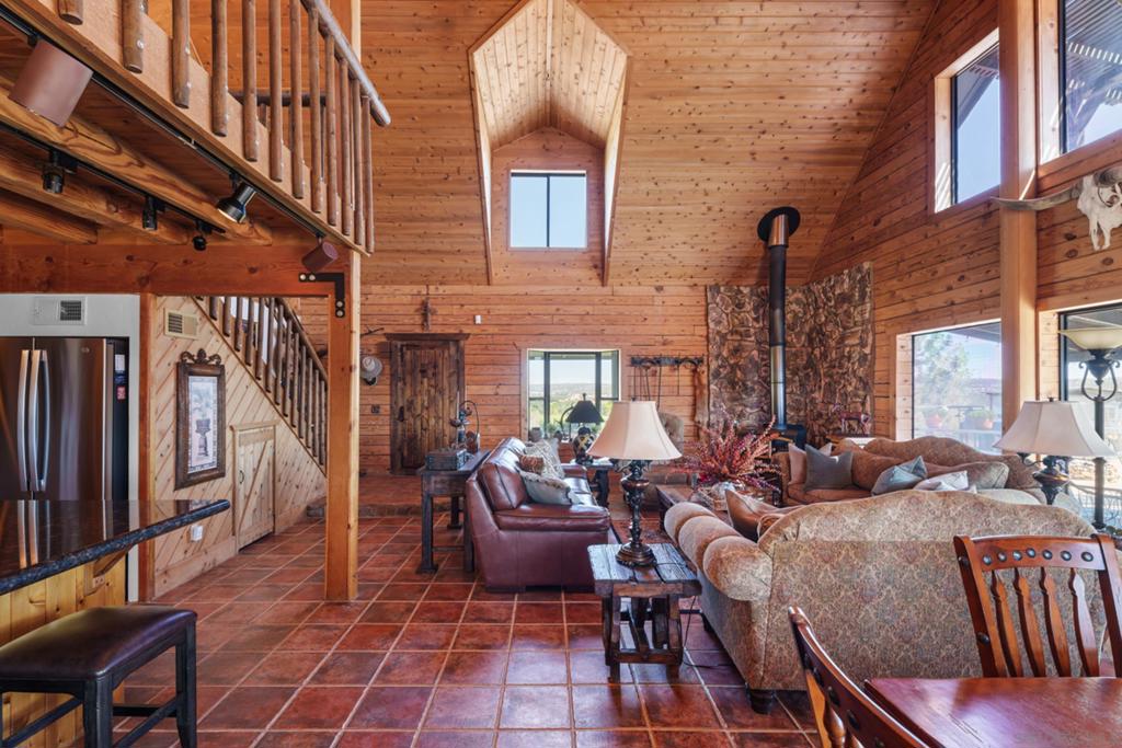 39525 Opalocka Property Photo 16